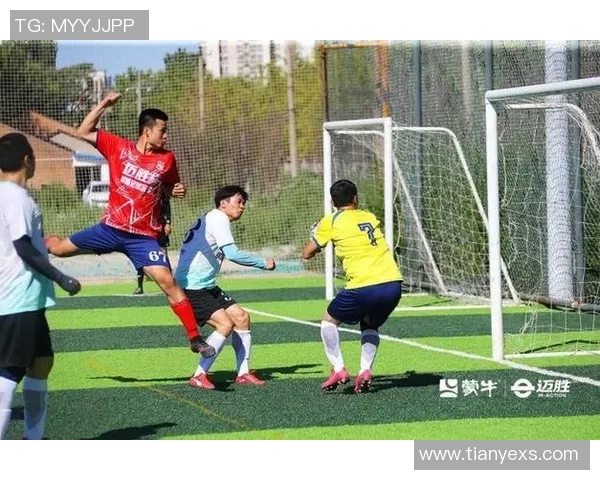 蒙牛足球明星是谁揭秘精彩视频回顾与球场瞬间分享